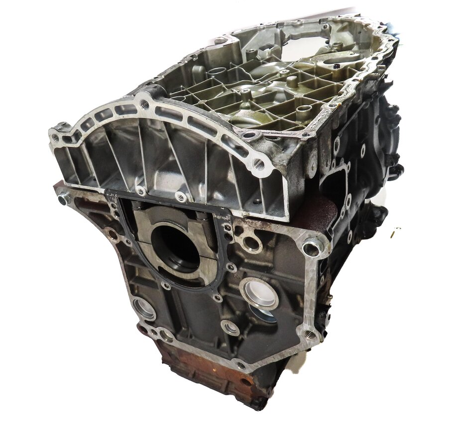 Thumbnail 7: 2014-2018 AUDI Q3 (8U) VW CC EOS TIGUAN 2.0L TURBO ENGINE CYLINDER BLOCK BARE
