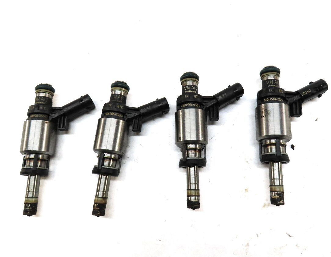 Thumbnail 4: 08-17 AUDI A3 A4 A5 A6 Q5 TT (8P B8 8K 8T 8R MK2 C7) 2.0L FSI FUEL INJECTOR SET