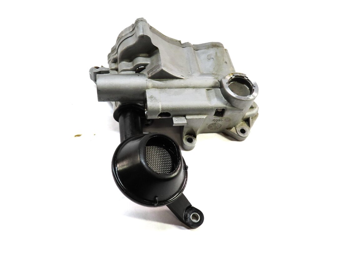 Thumbnail 3: 2017 AUDI Q3 (8U) 2.0L CCTA TURBO ENGINE OIL PUMP w/ PICKUP TUBE