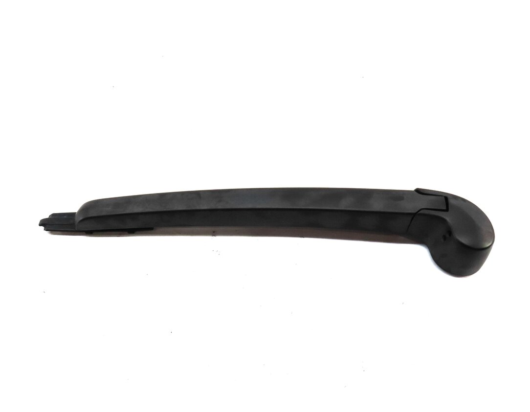 Thumbnail 2: 2015-2018 AUDI Q3 (8U) TRUNK HATCH GATE RAR WIPER ARM