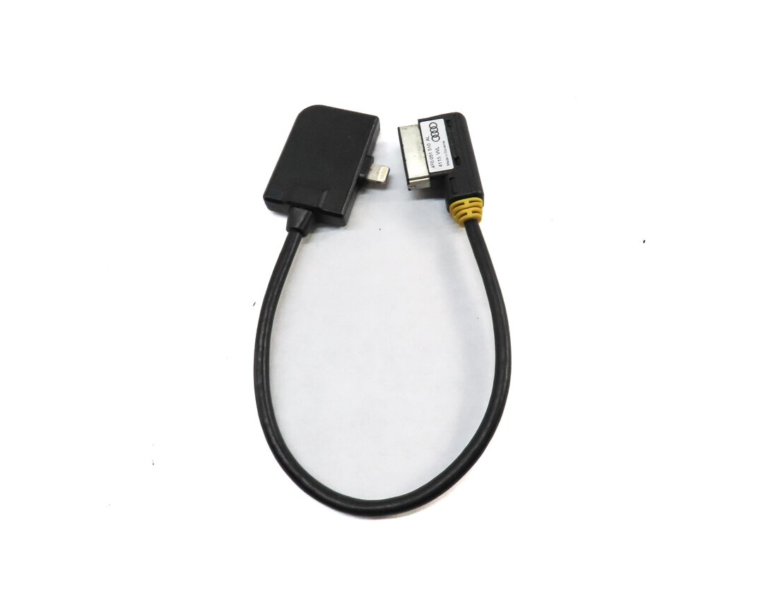 Thumbnail 3: 2017 AUDI Q3 (8U) RADIO STEREO AUXILIARY MEDIA i-PHONE INTERFACE CHARGING CABLE