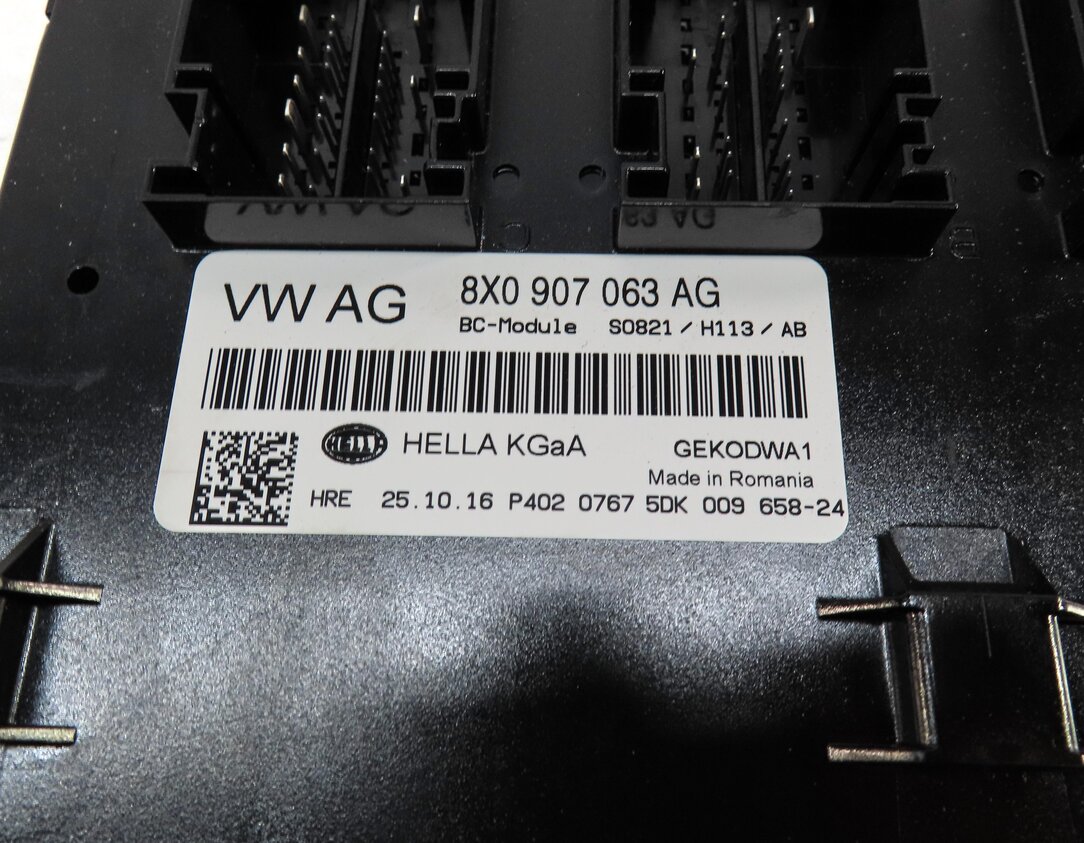 Thumbnail 3: 2017 AUDI Q3 (8U) ONBOARD POWER SUPPLY BODY CONTROL MODULE BCM