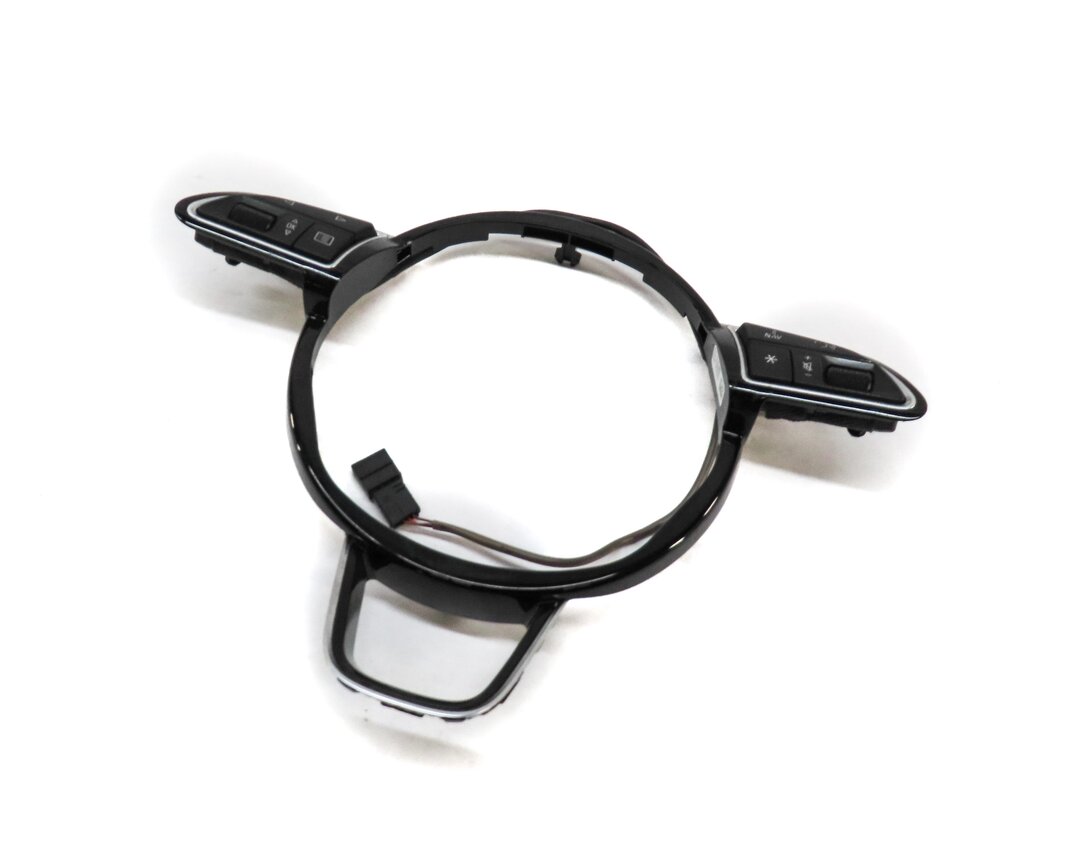 Thumbnail 1: 2017 AUDI Q3 (8U) LEFT & RIGHT STEERING WHEEL SWITCH BUTTON SET-2