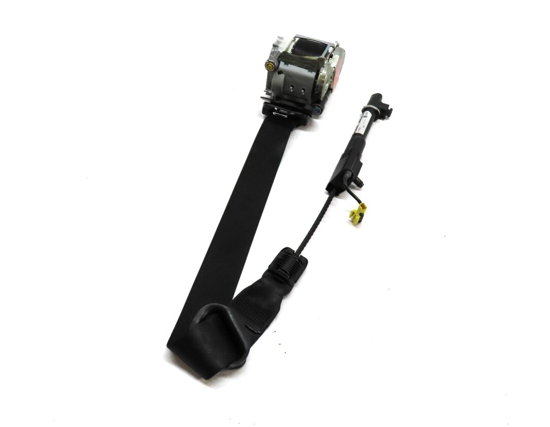 2015-2018 AUDI Q3 (8U) RIGHT FRONT PASSENGER SEAT SEATBELT RETRACTOR (BLACK)