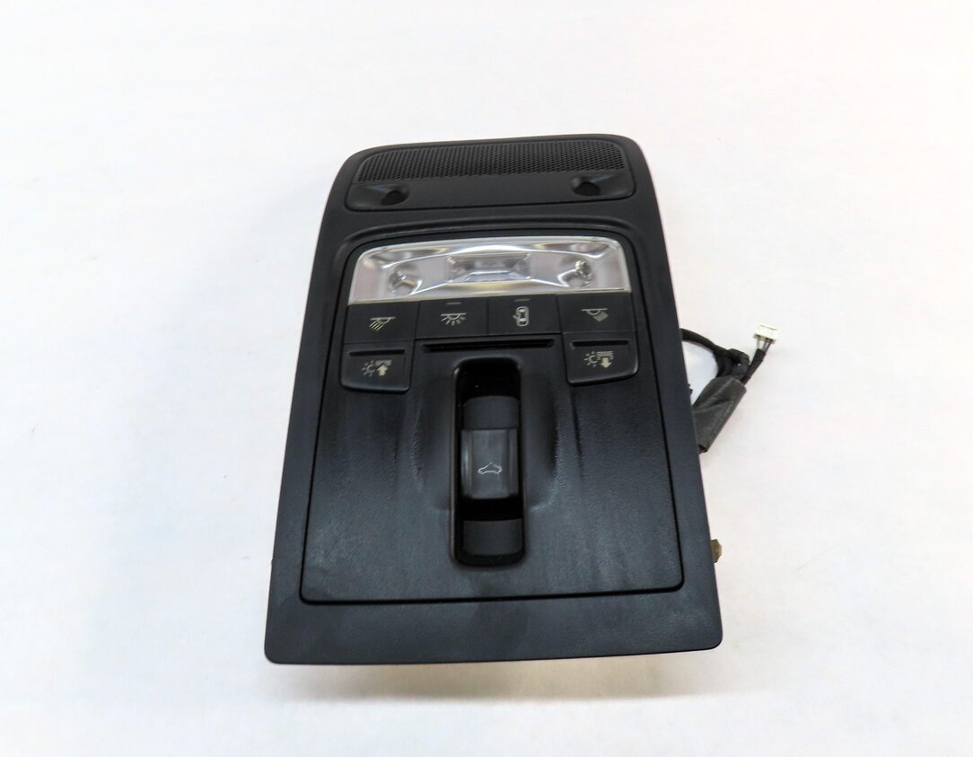 Thumbnail 3: 2017 AUDI Q3 (8U) FRONT DOMELIGHT DOME LIGHT LAMP (BLACK)