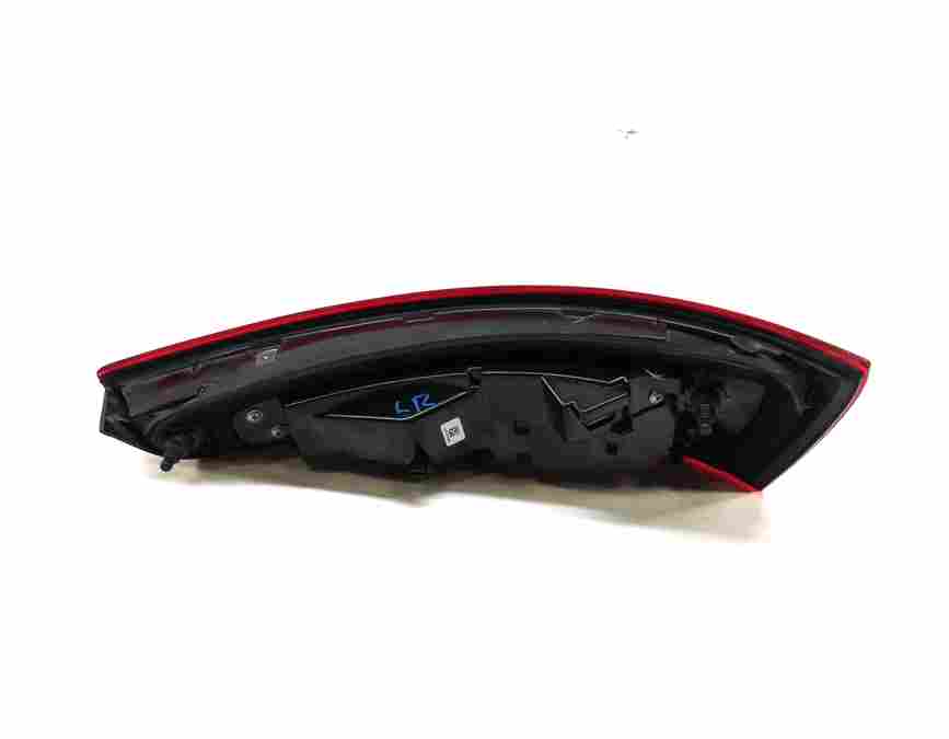 Thumbnail 3: 2015-2018 AUDI Q3 (8U) REAR LEFT DRIVER TRUNK LED TAILLIGHT BRAKE LIGHT LAMP