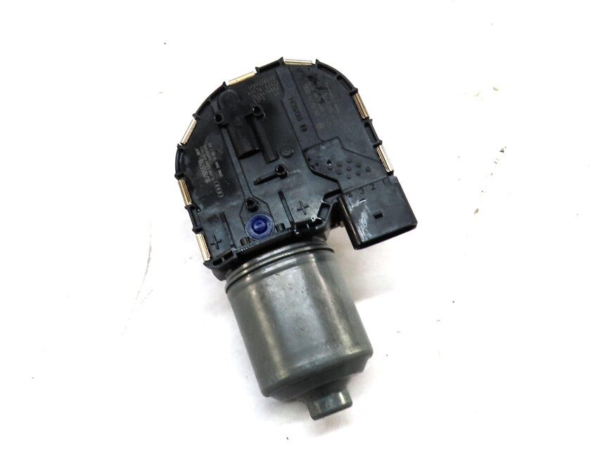 2015-2018 AUDI Q3 (8U) FRONT WINDSHIELD WIPER MOTOR