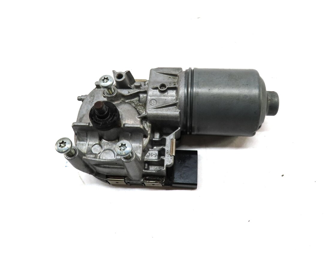 Thumbnail 4: 2015-2018 AUDI Q3 (8U) FRONT WINDSHIELD WIPER MOTOR
