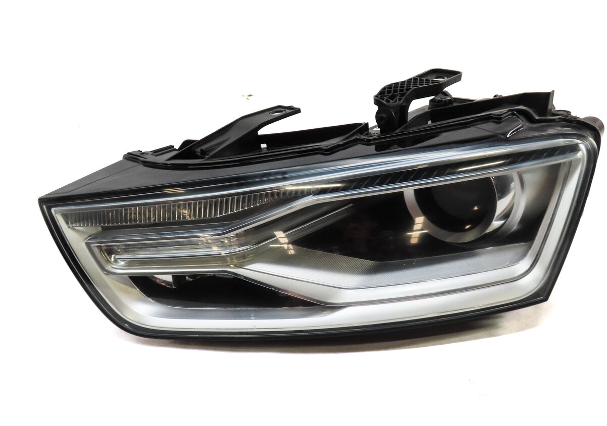 Thumbnail 2: 2016-2018 AUDI Q3 (8U) LEFT DRIVER XENON HID SELF ADJUST HEADLIGHT LIGHT LAMP
