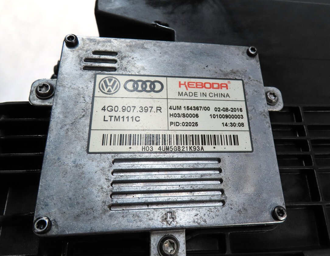 Thumbnail 4: 2016-2018 AUDI Q3 (8U) LEFT DRIVER XENON HID SELF ADJUST HEADLIGHT LIGHT LAMP