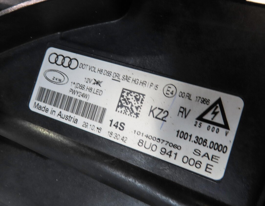 Thumbnail 6: 16-18 AUDI Q3 (8U) RIGHT PASSENGER HID XENON SELF ADJUST HEADLIGHT LIGHT LAMP
