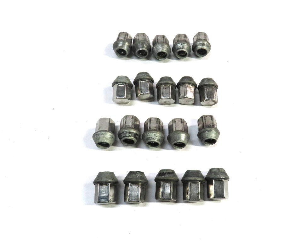 Thumbnail 2: 2008-2020 LAND ROVER LR2 DISCOVERY SPORT RANGE ROVER EVOQUE VALAR LUG NUT SET/20