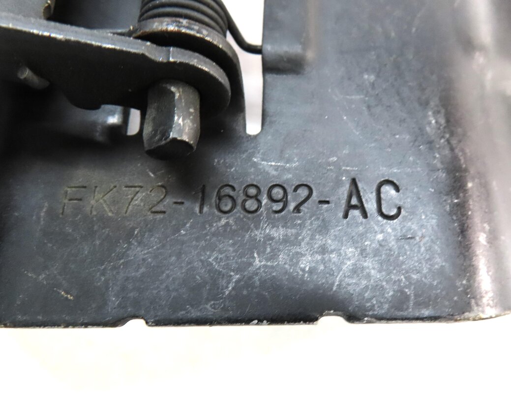 Thumbnail 5: 17 LAND ROVER DISCOVERY SPORT L550 FRONT HOOD SAFETY CATCH HOOK w/ RELEASE LEVER