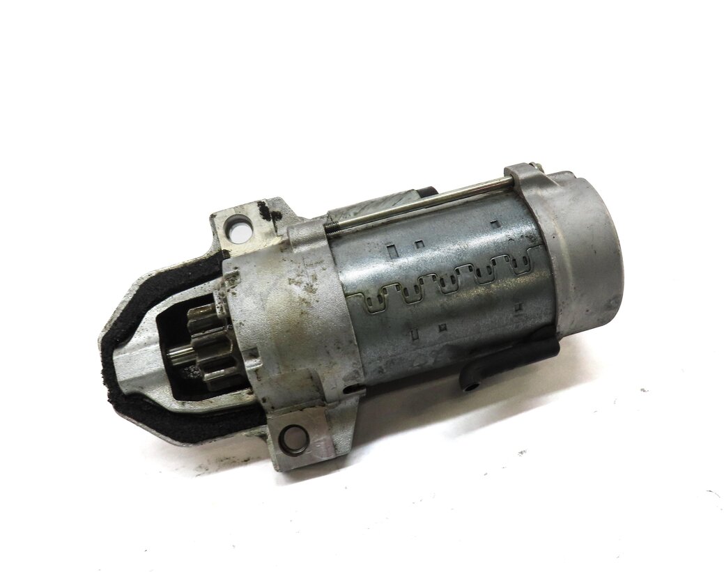 Thumbnail 1: 2015-2017 JAGUAR XE / DISCOVERY SPORT (L550) 2.0L TURBO ENGINE STARTER MOTOR