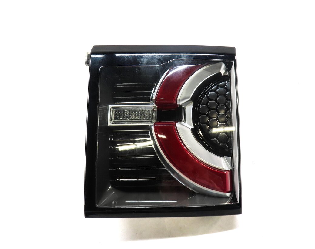 Thumbnail 3: 2015-2019 LAND ROVER DISCOVERY SPORT (L550) LEFT REAR INNER TAILLIGHT LIGHT LAMP
