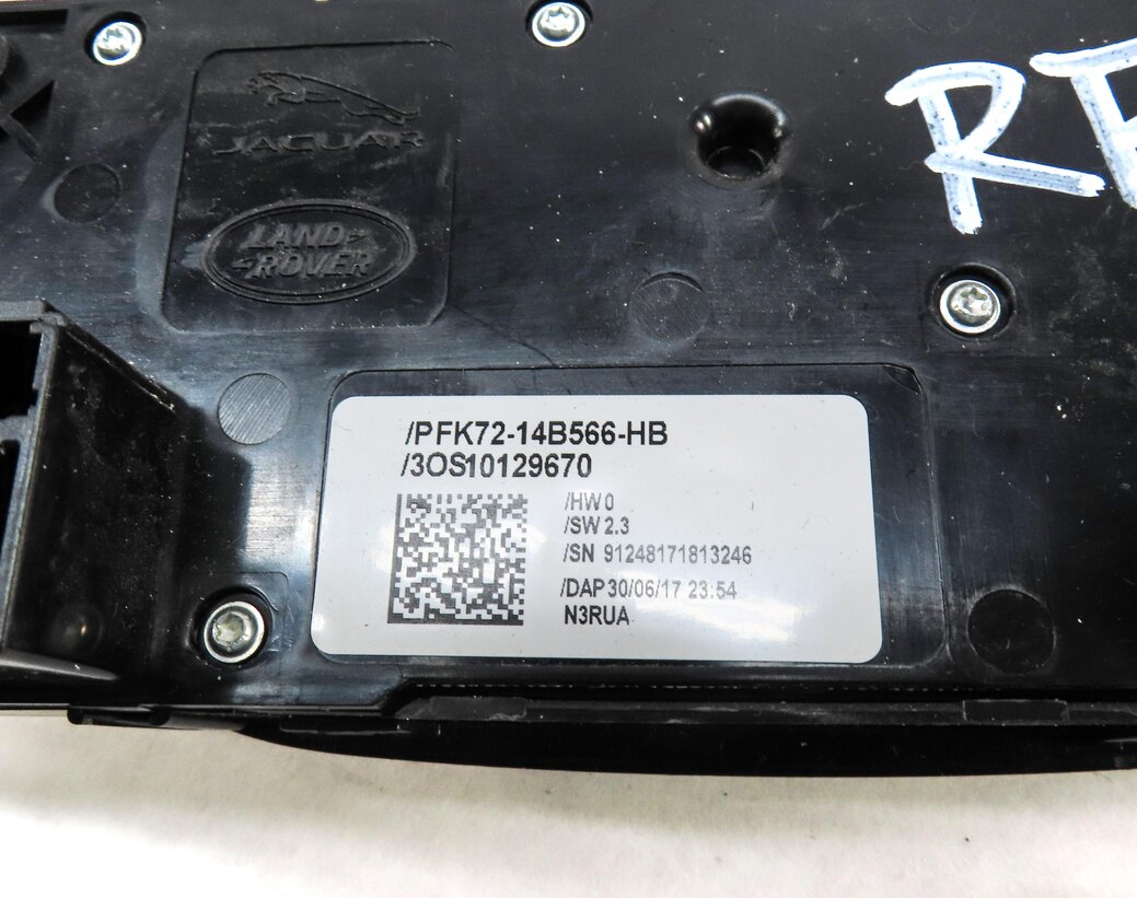 Thumbnail 9: 2017 LAND ROVER DISCOVERY SPORT (L550) FRONT RIGHT PASSENGER SEAT ADJUST SWITCH
