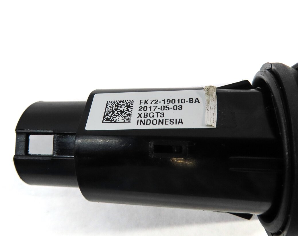 Thumbnail 4: 2017 LAND ROVER DISCOVERY SPORT (L550) AUXILIARY AUX USB 5V SOCKET