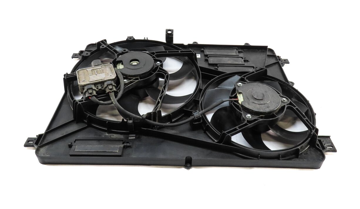 Thumbnail 4: 12-17 LR2 DISCOVERY SPORT RANGE ROVER EVOQUE (L538 L550) RADIATOR COOLING FAN