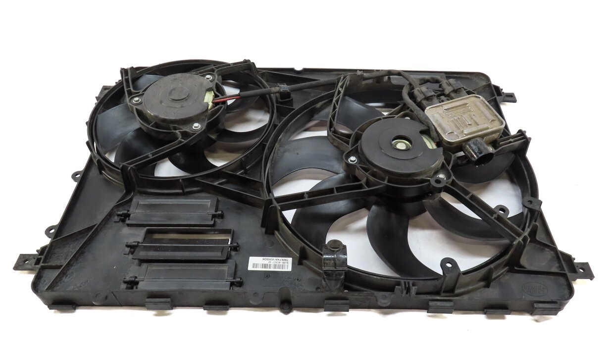 Thumbnail 5: 12-17 LR2 DISCOVERY SPORT RANGE ROVER EVOQUE (L538 L550) RADIATOR COOLING FAN