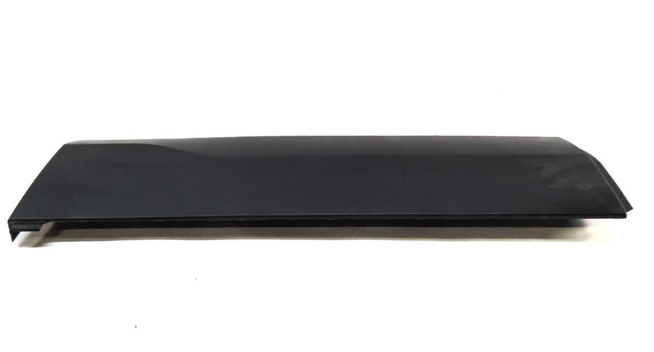 Thumbnail 3: 2015-2019 LAND ROVER DISCOVER SPORT (L550) REAR LEFT LOWER DOOR MOULDING TRIM