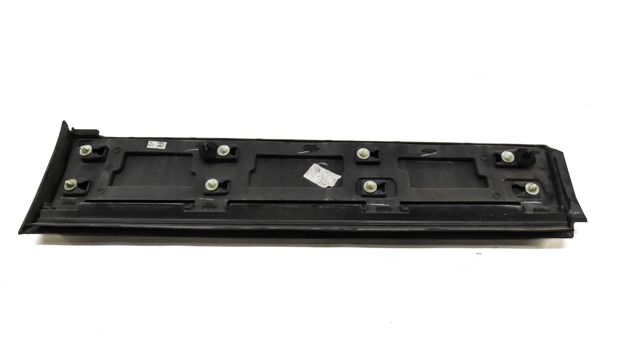 Thumbnail 4: 2015-2019 LAND ROVER DISCOVER SPORT (L550) REAR LEFT LOWER DOOR MOULDING TRIM