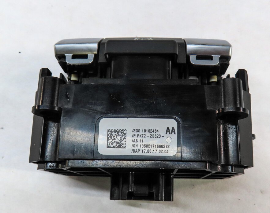 Thumbnail 4: 2017 LAND ROVER DISCOVERY SPORT (L550) EMERGENCY HILL PARKING E-BRAKE SWITCH