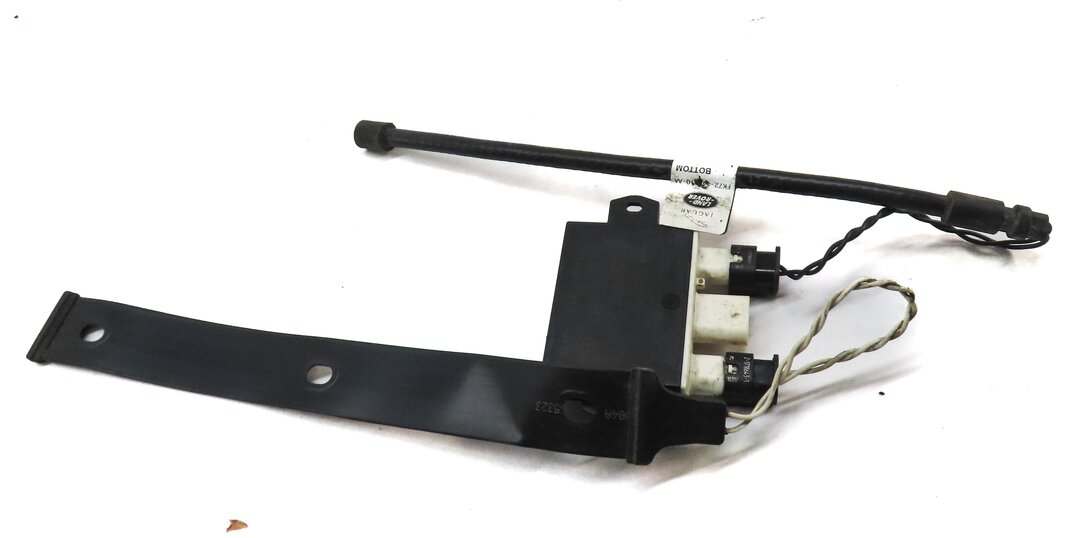 Thumbnail 3: 2016-2019 LAND ROVER DISCOVERY SPORT (L550) LIFTGATE SMART OPENER CONTROL MODULE