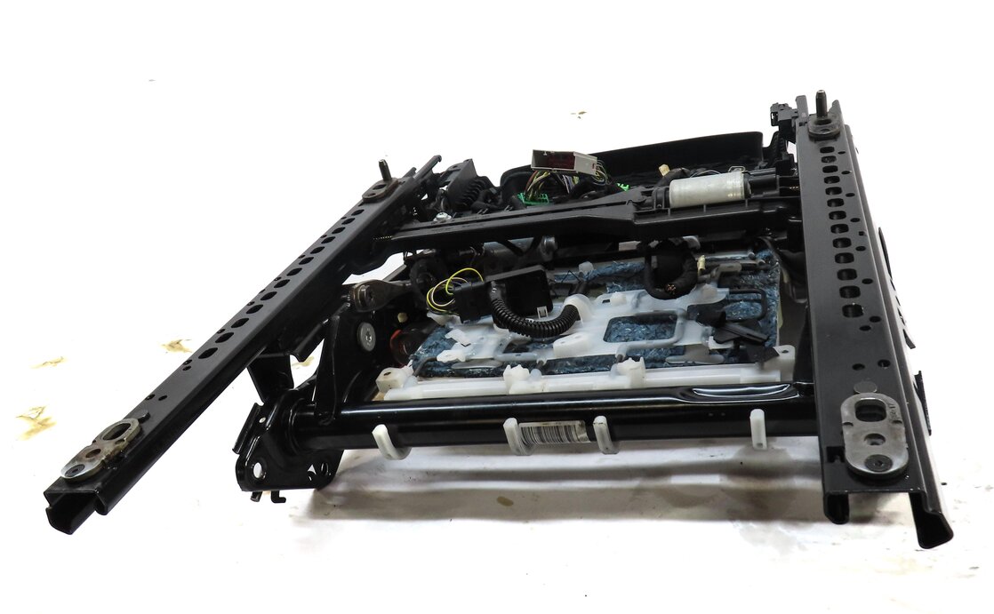 Thumbnail 7: 15-19 LAND ROVER DISCOVERY SPORT L550 FRONT RIGHT PASSENGER SEAT TRACK w/ MOTORS