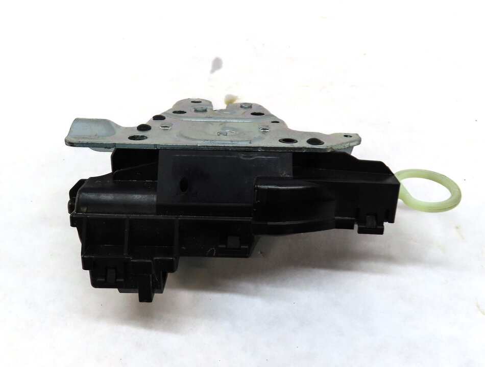 Thumbnail 3: 2015 MERCEDES CLA250 (C117 W117) REAR TRUNK LOCK LATCH ACTUATOR