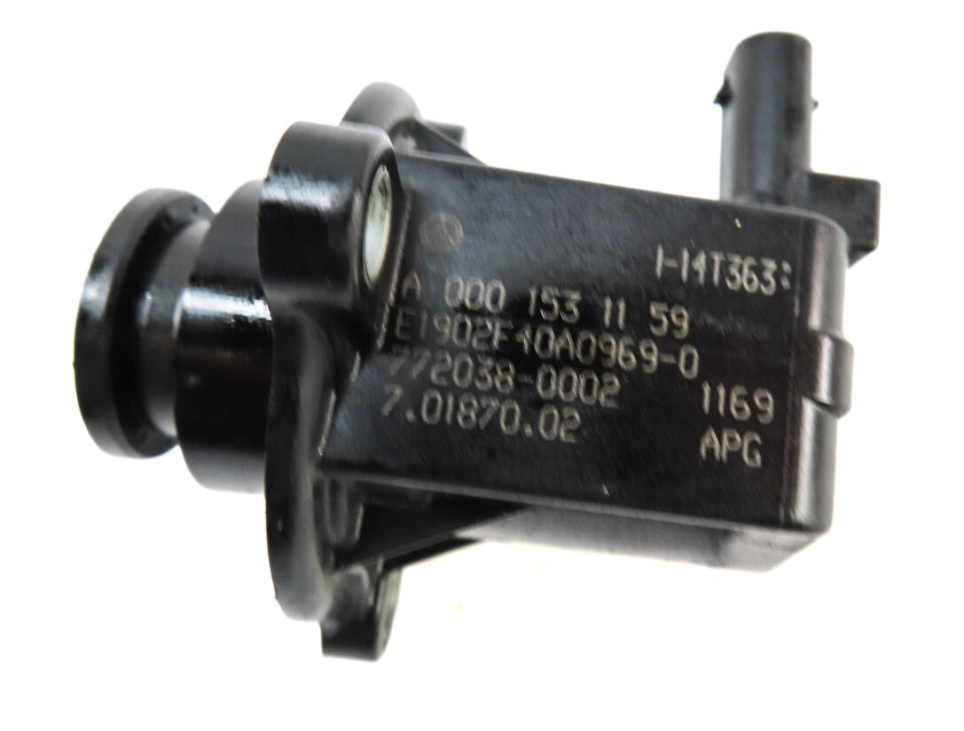 Thumbnail 5: 2015 MERCEDES CLA250 (C117 W117) 2.0L M270 ENGINE TURBOCHARGER DIVERTER VALVE