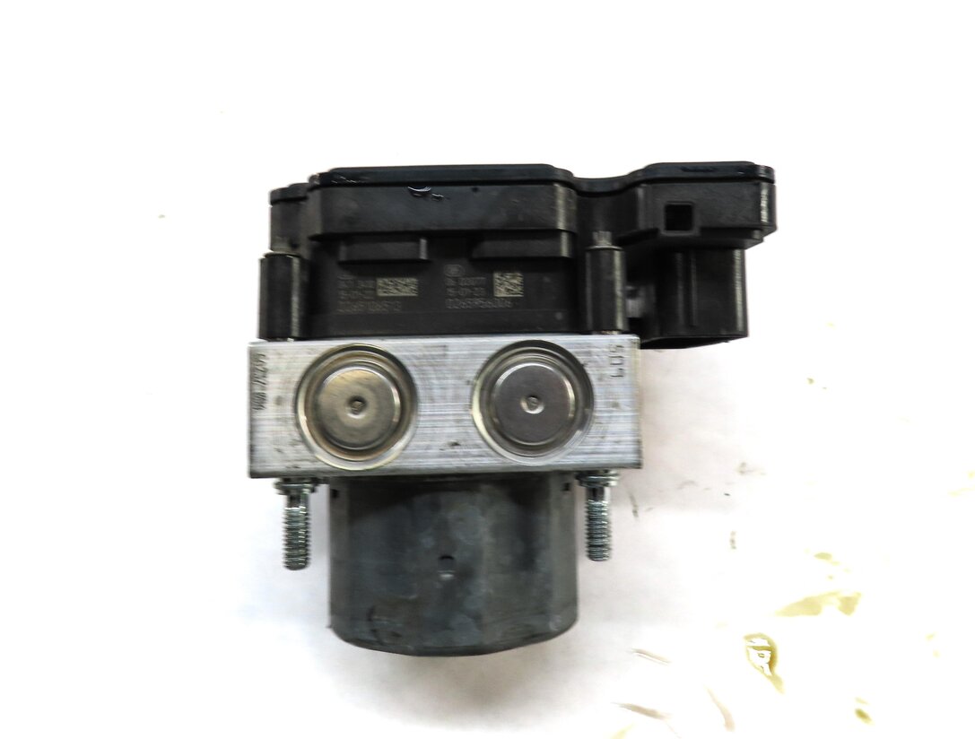 Thumbnail 3: 2014-2019 MERCEDES B250 CLA250 (C117 W246) ESP ABS BRAKE PUMP w/ MODULE