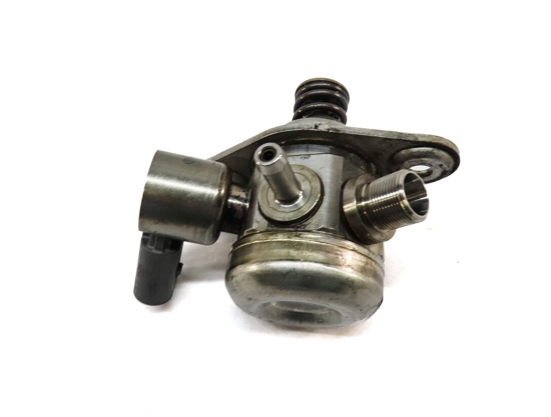 Thumbnail 4: 2013-2020 MERCEDES B250 CLA250 GLA250 (C117 W156 W246) HIGH PRESSURE FUEL PUMP