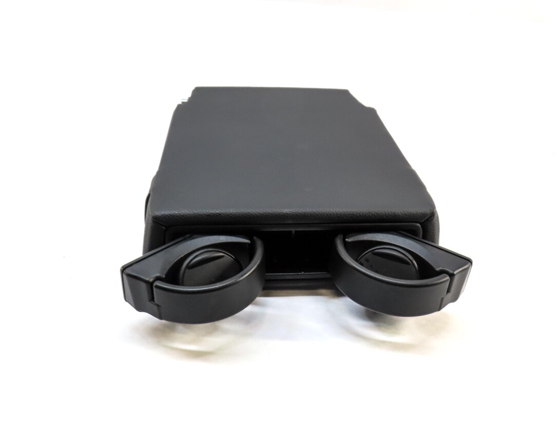 Thumbnail 7: 2015 MERCEDES CLA250 (C117 W117) REAR SEAT CENTER ARMREST CUP HOLDER (BLACK)