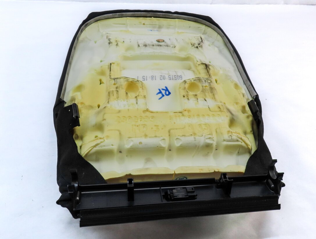 Thumbnail 5: 14-19 MERCEDES CLA (C117 W117) RIGHT PASSENGER LOWER BOTTOM SEAT CUSHION (BLACK)