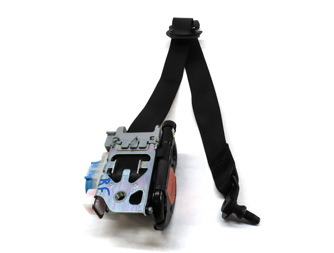 Thumbnail 3: 2014-2020 MERCEDES CLA GLA CLASS (C117 X156) FRONT PASSENGER SEATBELT RETRACTOR