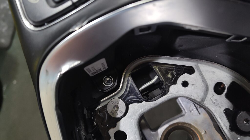 Thumbnail 8: 2015 MERCEDES CLA250 (W117) LEFT DRIVER 3-SPOKE STEERING WHEEL w/ PADDLES BLACK