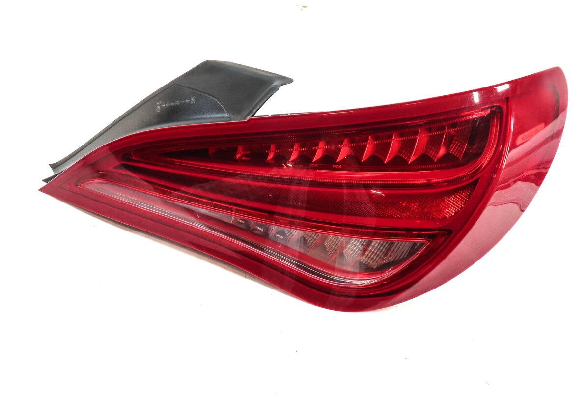 Thumbnail 3: 2014-2016 MERCEDES CLA-CLASS (C117) RIGHT TAILLIGHT BRAKE LIGHT LAMP (LED)