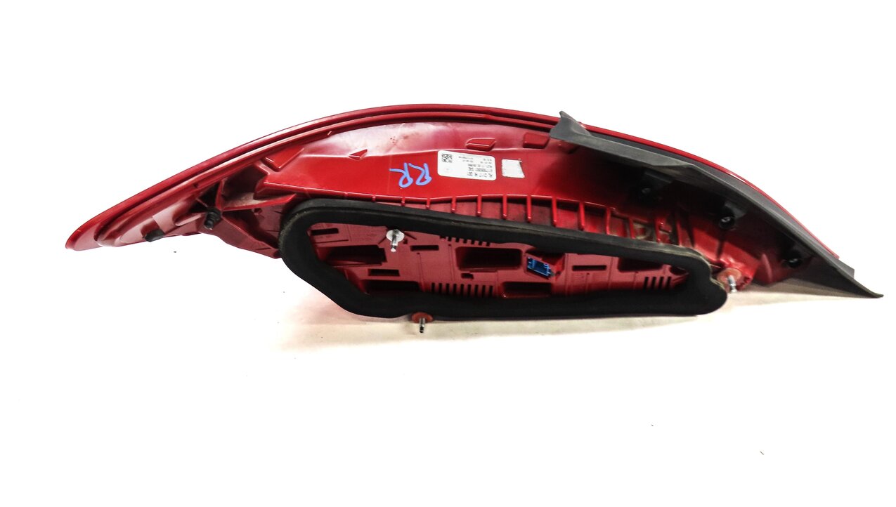 Thumbnail 4: 2014-2016 MERCEDES CLA-CLASS (C117) RIGHT TAILLIGHT BRAKE LIGHT LAMP (LED)