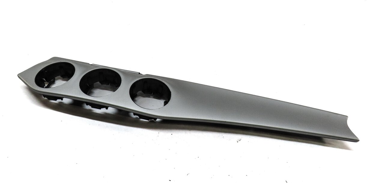 2015 MERCEDES CLA250 (C117 W117) FRONT DASH PANEL TRIM (SILVER WAVE)