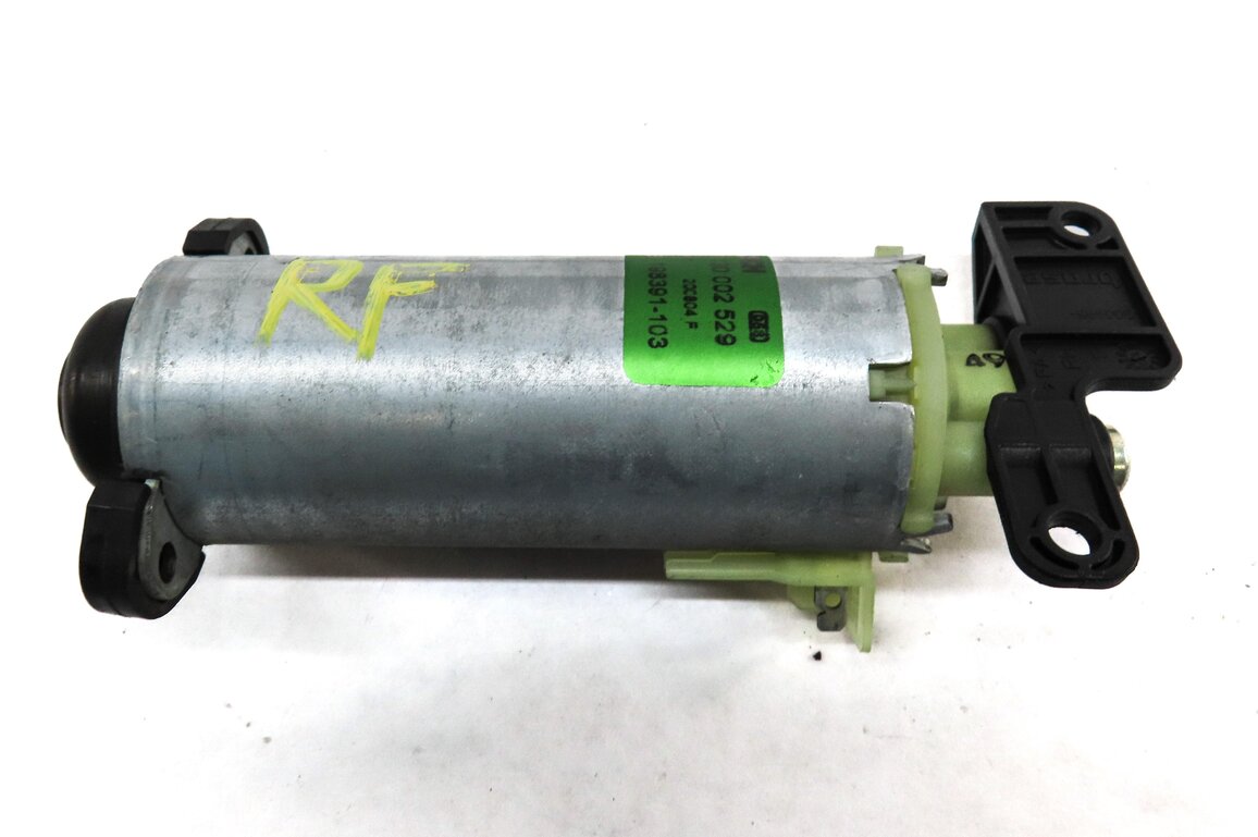 Thumbnail 8: 2005 PORSCHE CAYENNE (955) FRONT RIGHT PASSENGER SEAT ADJUST MOTOR SET