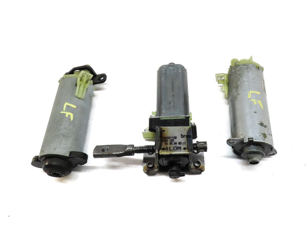 Thumbnail 2: 2005 PORSCHE CAYENNE (955) FRONT LEFT DRIVER SEAT ADJUST ADJUSTMENT MOTOR SET