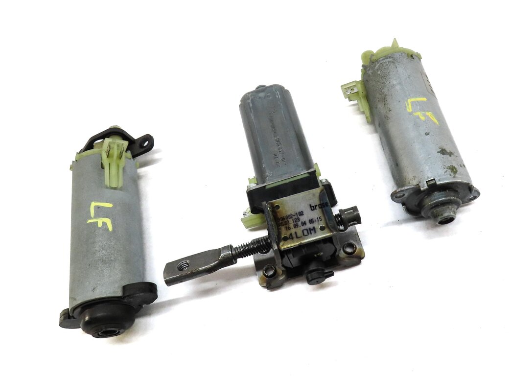 Thumbnail 3: 2005 PORSCHE CAYENNE (955) FRONT LEFT DRIVER SEAT ADJUST ADJUSTMENT MOTOR SET