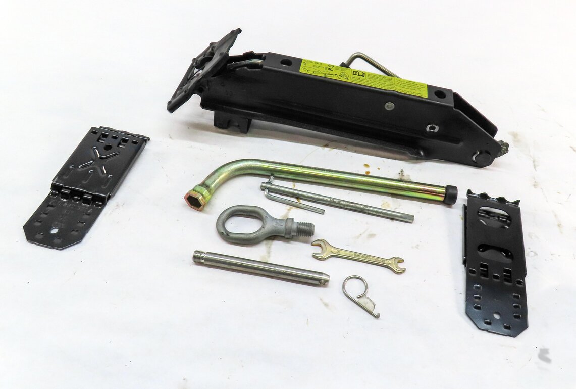Thumbnail 3: 2003-2010 PORSCHE CAYENNE (955) SCISSOR JACK HANDLE LUG WRENCH CHOCK TOOL KIT