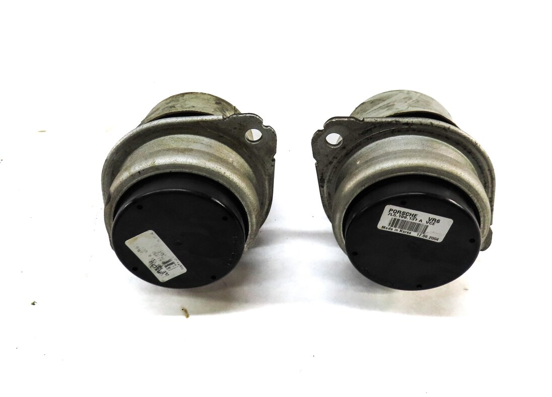 Thumbnail 2: 2005 PORSCHE CAYENNE (955) 3.2L VR6 ENGINE LEFT & RIGHT MOTOR MOUNT SET-2