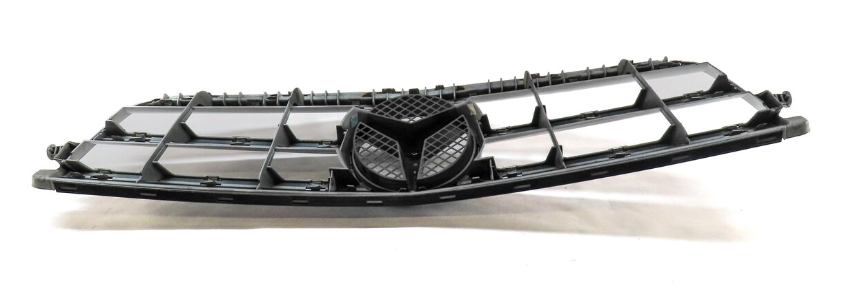Thumbnail 6: 08-12 MERCEDES C-CLASS (W204) FRONT HOOD GRILLE AIR VENT TRIM (SPORT PACKAGE)