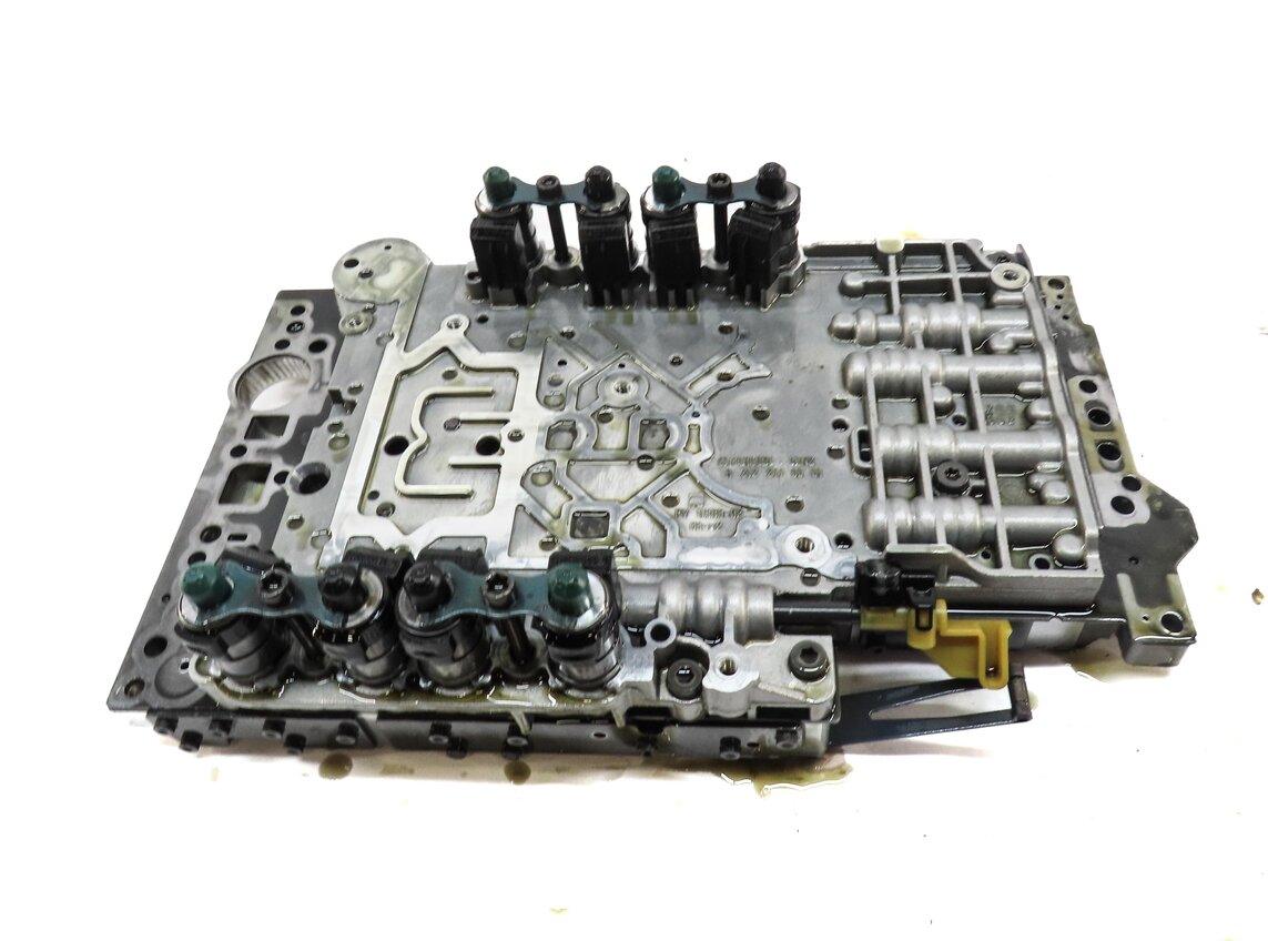 Thumbnail 3: 12-15 MERCEDES C250 C350 SLK250 SLK350 (R172 W204) TRANSMISSION VALVE BODY BLOCK