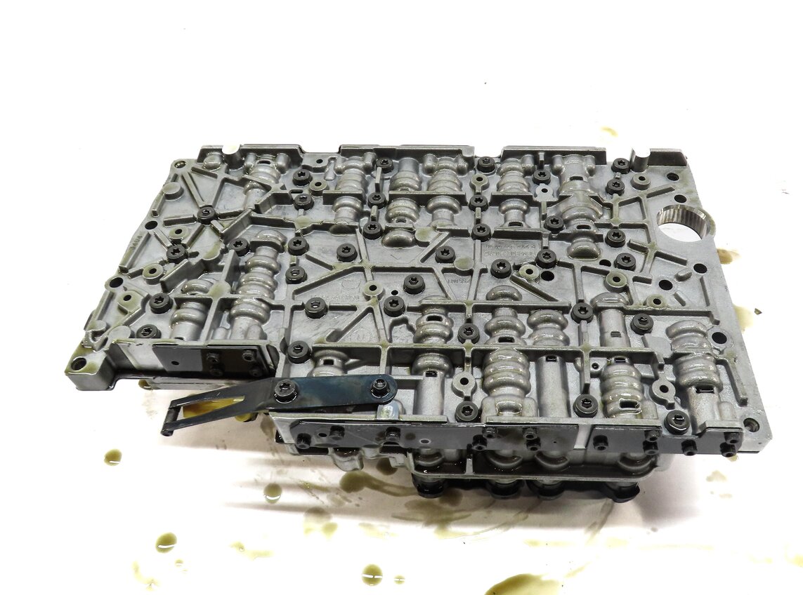 Thumbnail 6: 12-15 MERCEDES C250 C350 SLK250 SLK350 (R172 W204) TRANSMISSION VALVE BODY BLOCK