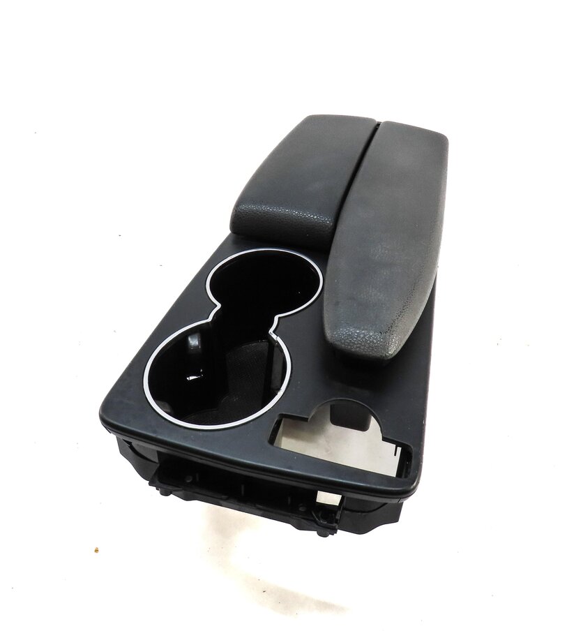08-14 MERCEDES C-CLASS (W204) FRONT CENTER CONSOLE ARMREST COMPARTMENT (BLACK)