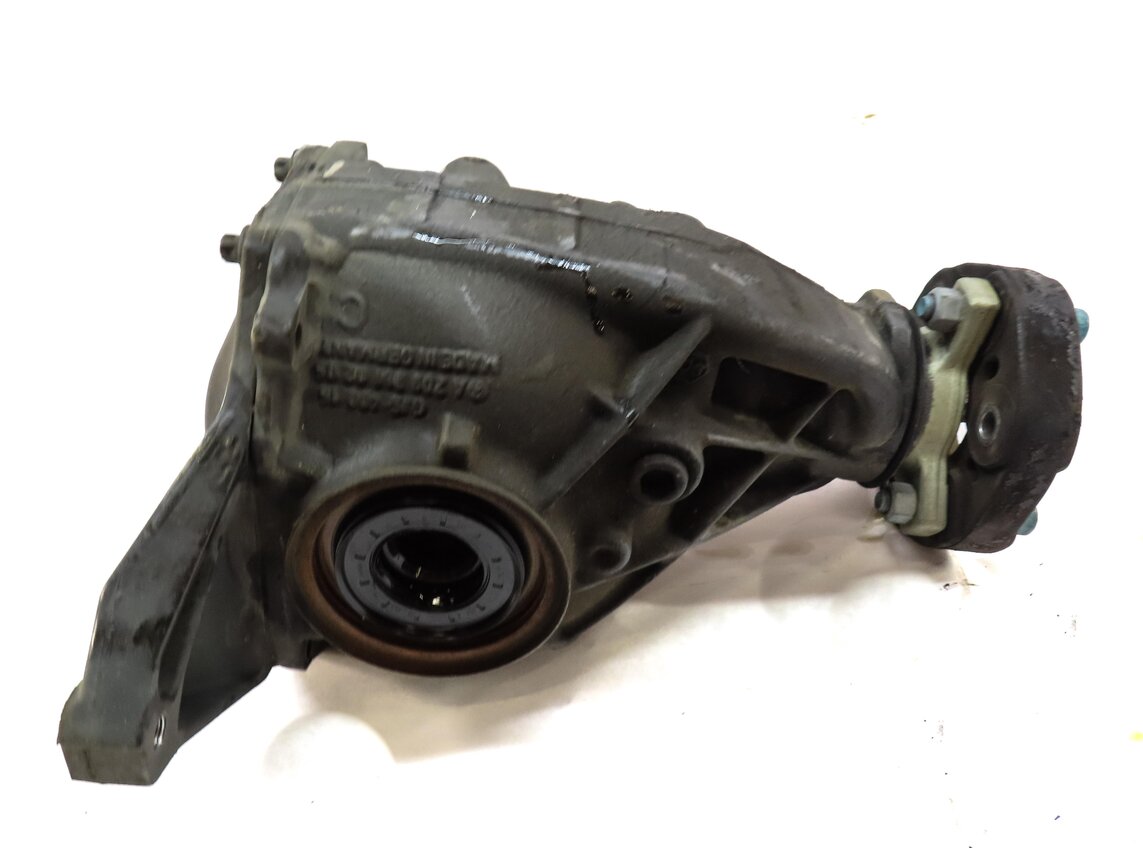 Thumbnail 6: 12-16 MERCEDES C250 C350 E350 SL400 (W204 W212 W231) RWD REAR DIFFERENTIAL 3.07