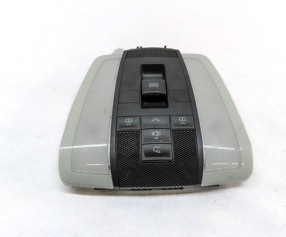 Thumbnail 2: 2012 MERCEDES C250 (W204) FRONT DOMELIGHT MAP READING DOME LIGHT LAMP (BLACK)